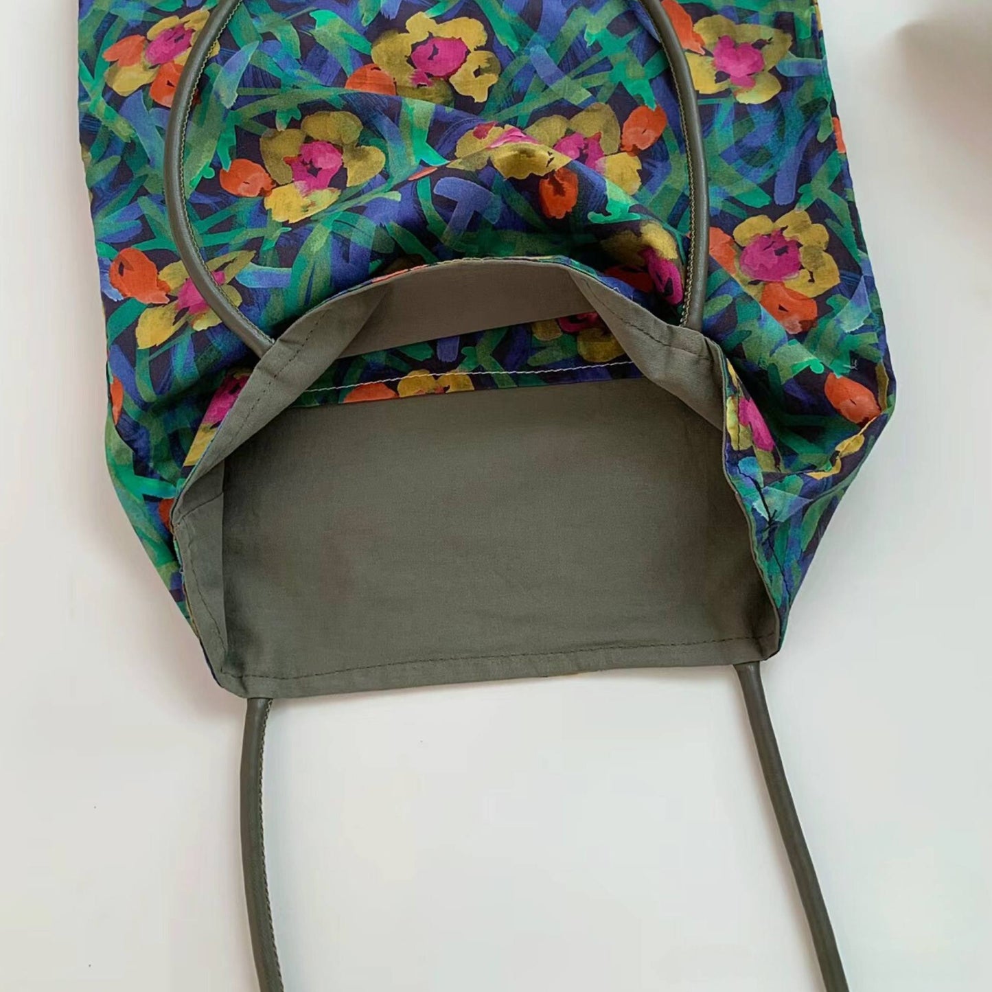 Arts & Crafts Collection - Purple Summer Tote Bag